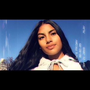 Meet your Posher, Evelyn